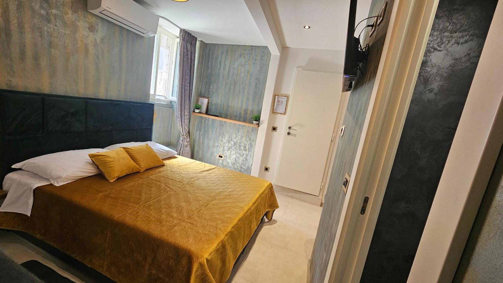 Dc II Downtown Apartment Rovinj Room photo